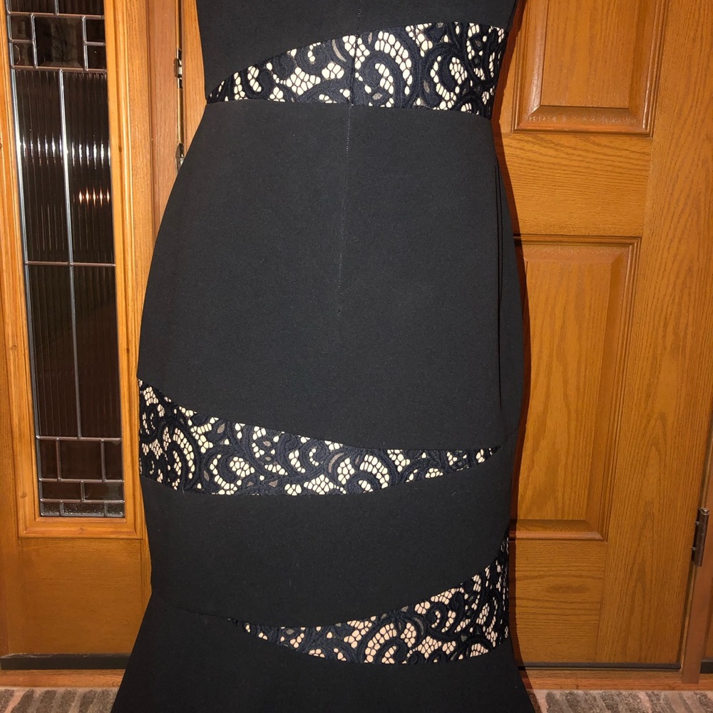 BCBGMAXAZRIA Black gown - Size 12 - Picture 7 of 8